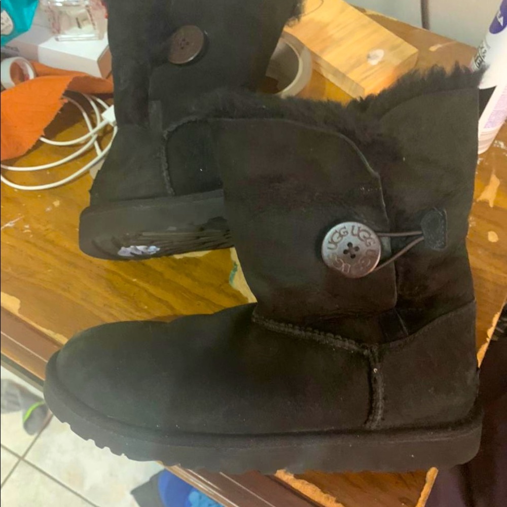 UGG Bailey Button II Sheepskin